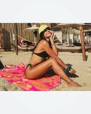 Original 1080 px/ 1350 px