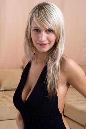 Original 1067 px/ 1600 px