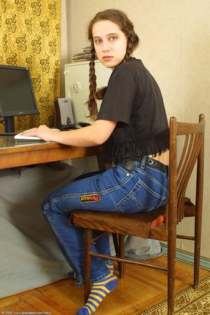 Original 682 px/ 1024 px