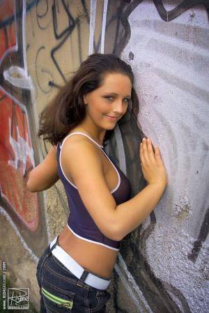 Original 750 px/ 1124 px