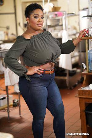 Original 2000 px/ 2999 px