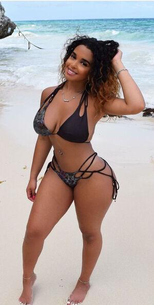 Original 685 px/ 1353 px