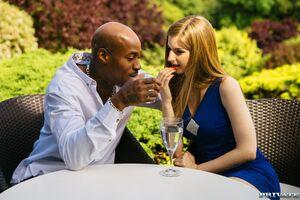 Original 1600 px/ 1067 px