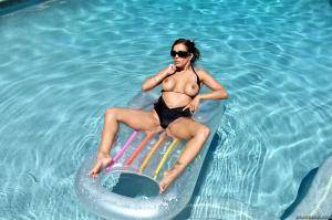 Original 2495 px/ 1663 px