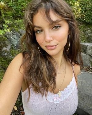 Original 1440 px/ 1800 px