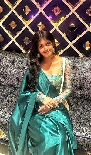 Original 897 px/ 1536 px