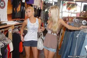 Original 900 px/ 602 px