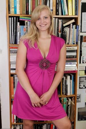 Original 682 px/ 1024 px