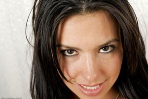 Original 1600 px/ 1064 px