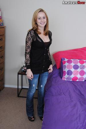 #AmateursHour - Mae Lynn In Jeans