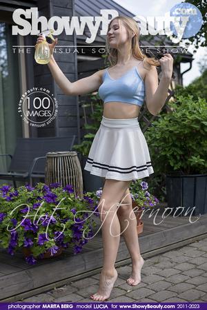 #ShowyBeauty Lucia Hot Afternoon