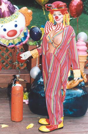 Original 657 px/ 1000 px