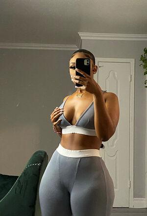 Original 696 px/ 1024 px