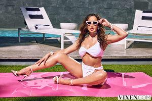 Original 2999 px/ 2000 px