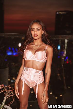 Original 2000 px/ 3000 px