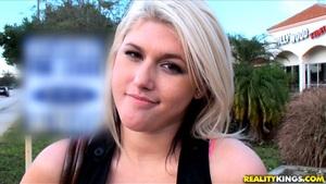 Original 3840 px/ 2160 px