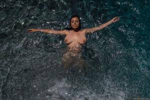 Original 2492 px/ 1663 px