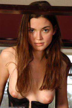 Original 680 px/ 1024 px