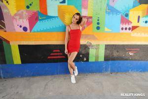 Original 2999 px/ 2000 px