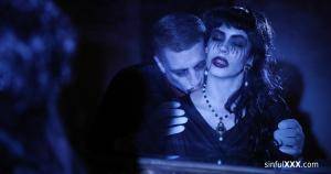 Original 4096 px/ 2160 px