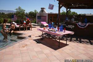 Original 900 px/ 600 px