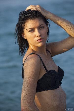 Original 1365 px/ 2048 px