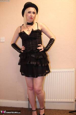 Original 682 px/ 1024 px