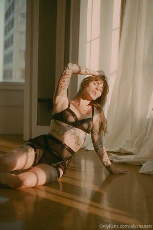 Original 853 px/ 1280 px