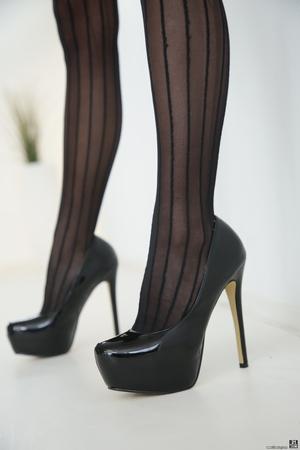 Original 3840 px/ 5760 px