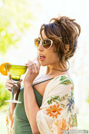 Original 1066 px/ 1600 px