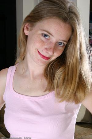 Original 682 px/ 1024 px