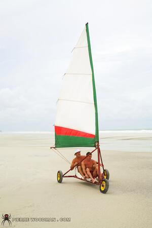 Original 1999 px/ 3000 px