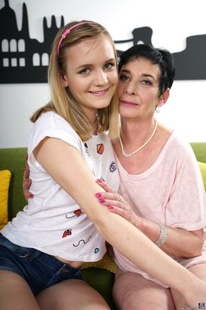 Original 1281 px/ 1920 px