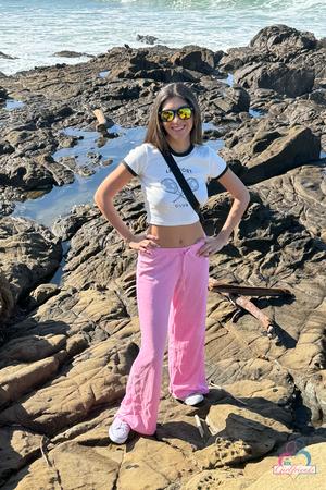 Original 2000 px/ 3000 px