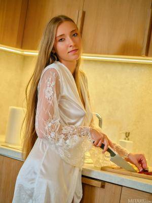 Original 3243 px/ 4324 px