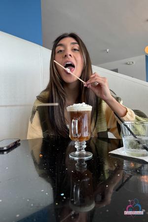 Original 2000 px/ 3000 px