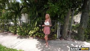 Original 1278 px/ 719 px