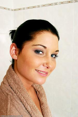 Original 682 px/ 1024 px