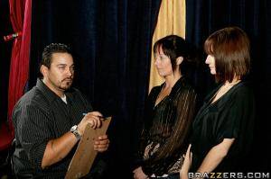 Original 900 px/ 599 px