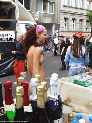 Original 768 px/ 1024 px