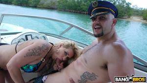 Original 2000 px/ 1127 px