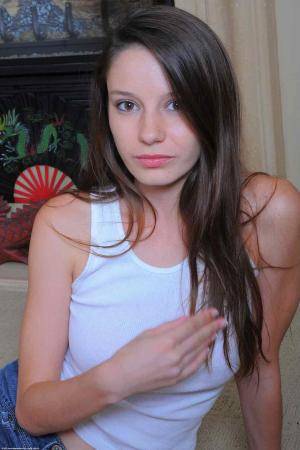 Original 852 px/ 1280 px