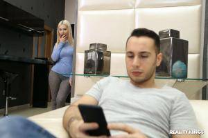 Original 1280 px/ 854 px