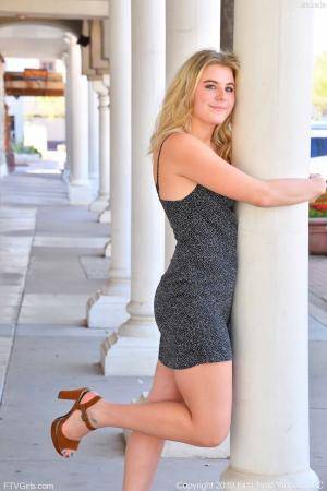 Original 852 px/ 1280 px