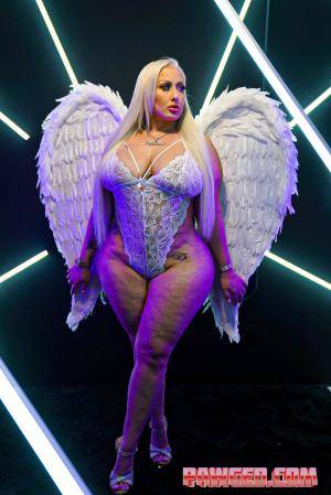 Original 1067 px/ 1600 px