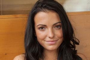 Original 2048 px/ 1365 px