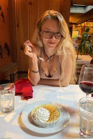 Original 2000 px/ 3000 px