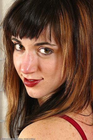 Original 684 px/ 1024 px