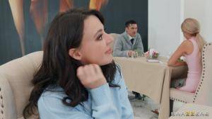 #Brazzers Eating Out With a Squirter Whitney Wright, Van Wylde