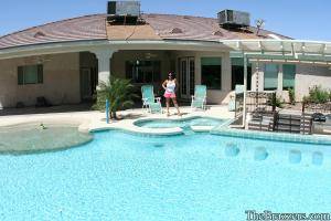 Original 900 px/ 600 px